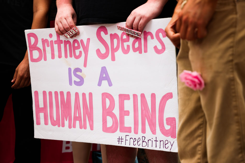 #FreeBritney Rally In Los Angeles During Conservatorship Hearing