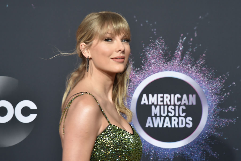 47th Annual AMA Awards - Arrivals