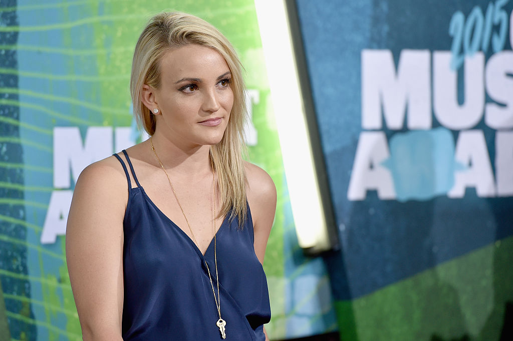 2015 CMT Music Awards - Arrivals