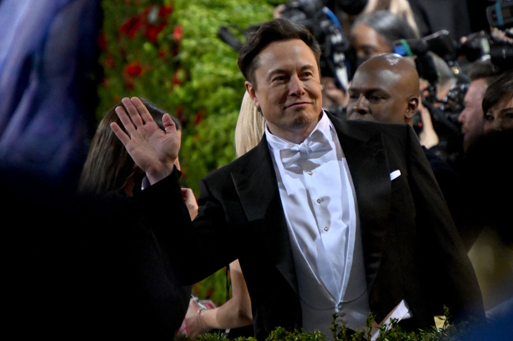 The 2022 Met Gala Celebrating "In America: An Anthology of Fashion" - Street Sightings