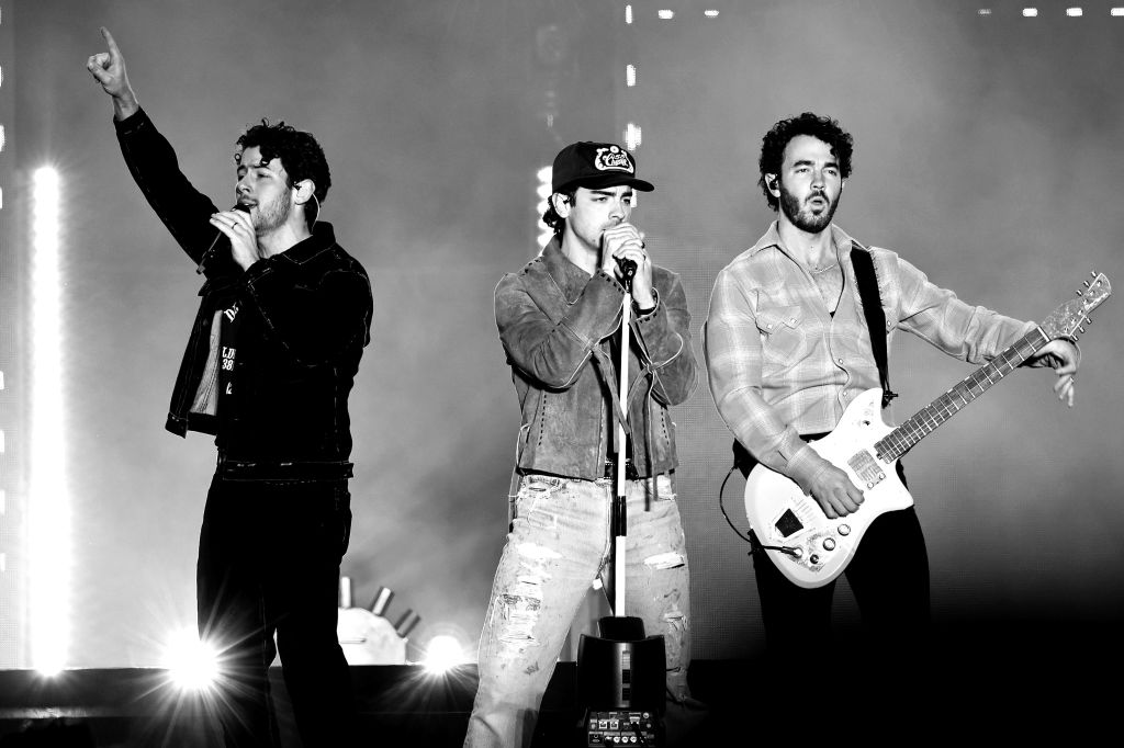 AT&T Playoff Playlist Live