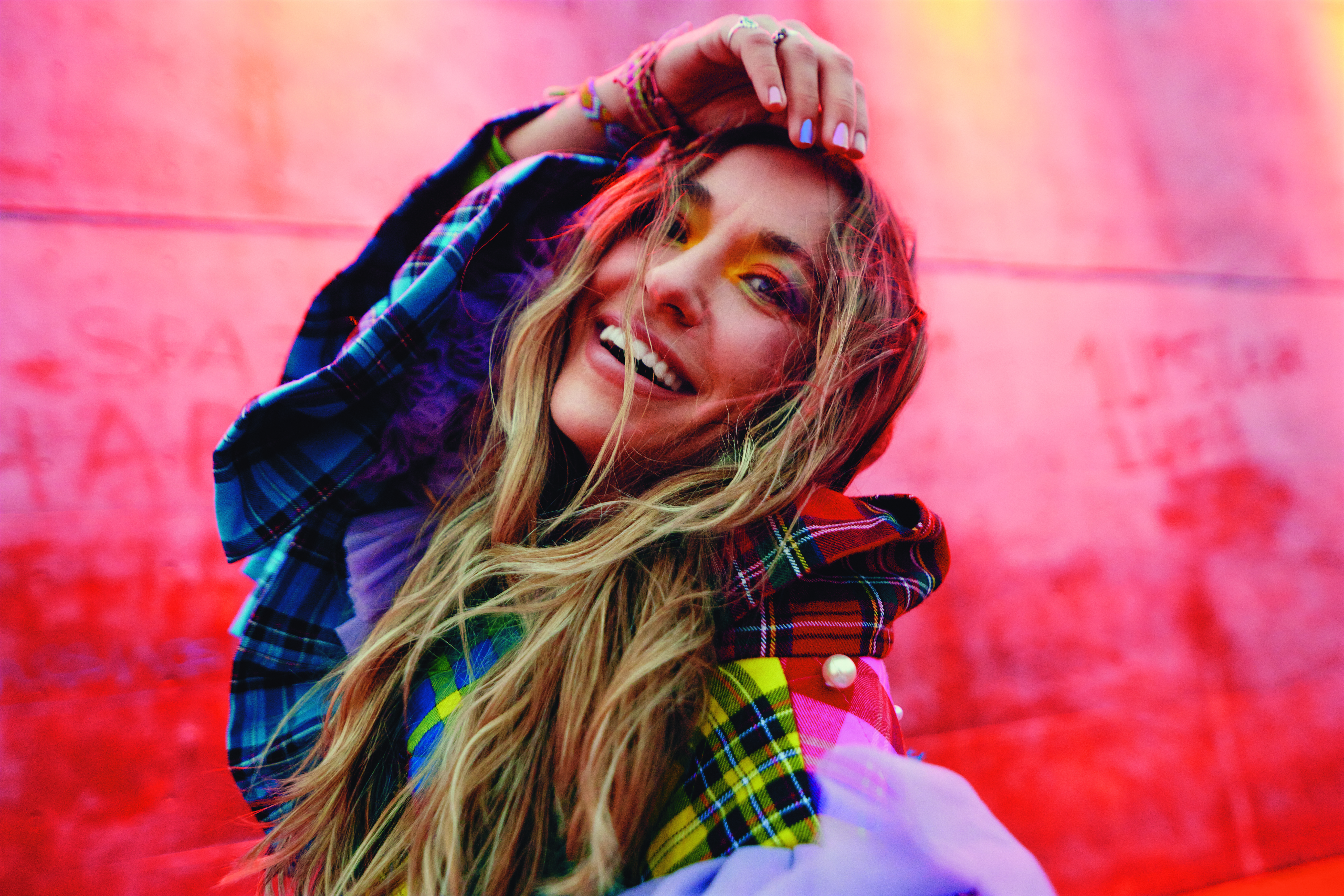 GRAMMY® AWARD-WINNING MULTI-PLATINUM SINGER AND SONGWRITER LAUREN DAIGLE