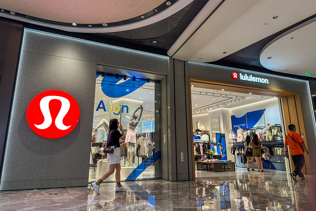 Customers Visit Lululemon Store in Chongqing Shopping Center