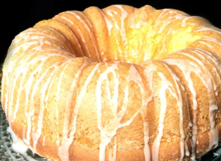 Nana’s Easy Lemon Pound Cake